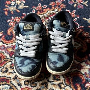 Nike SB Fast Times - Blue and Black Sneakers with White Accents Size 4.5